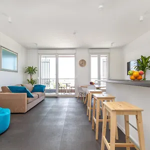 Nest Apartment Split