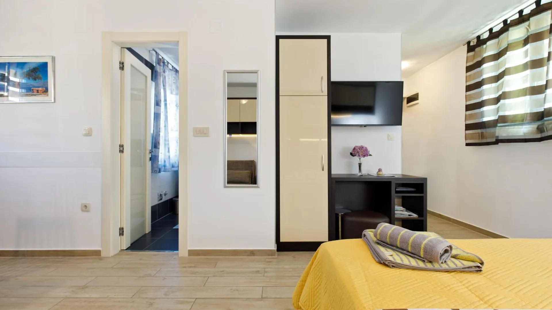 Apartment Twins Split